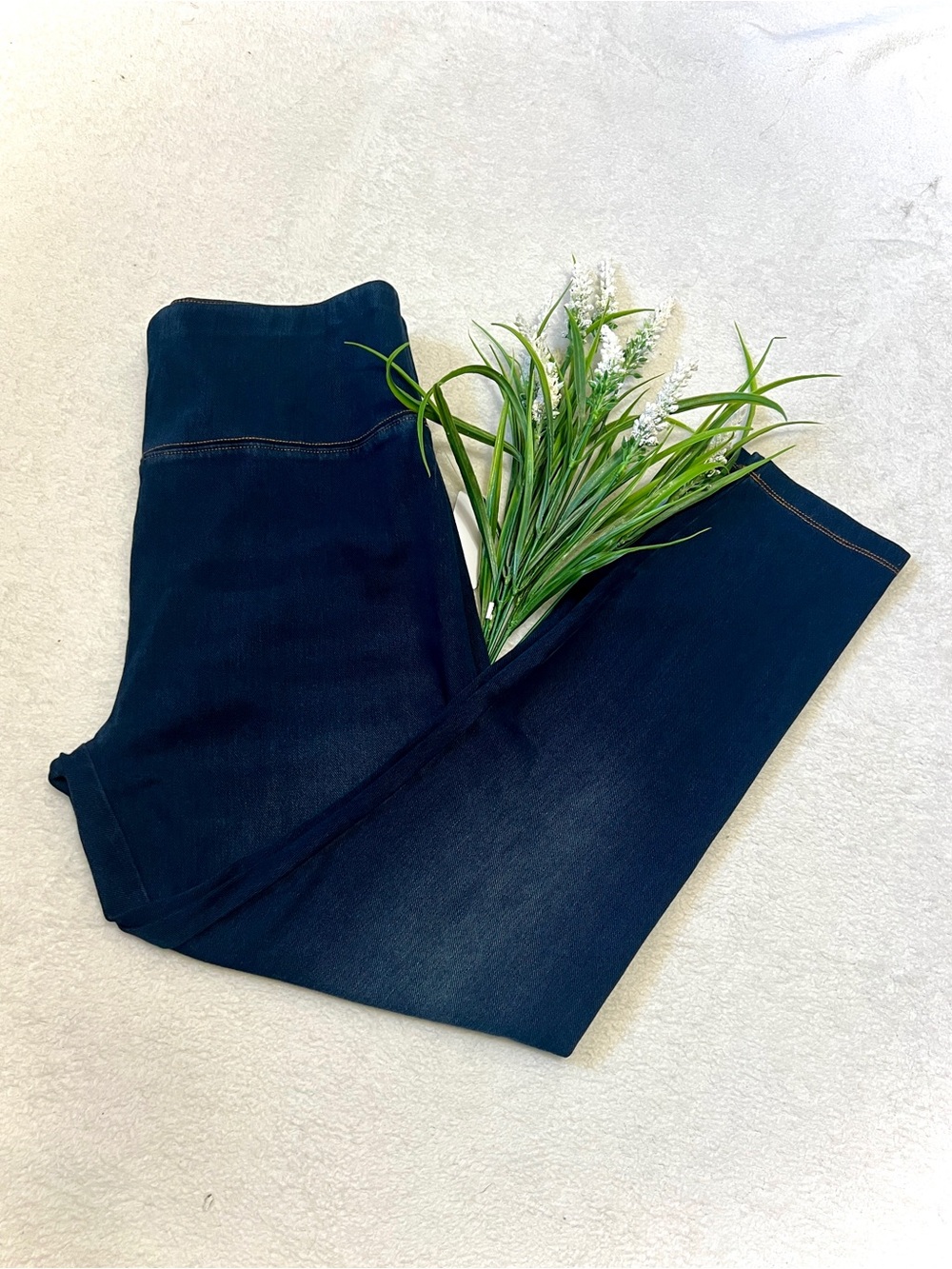 Soft Surroundings NWOT Easygoing Denim Legging - Medium Petite (29")